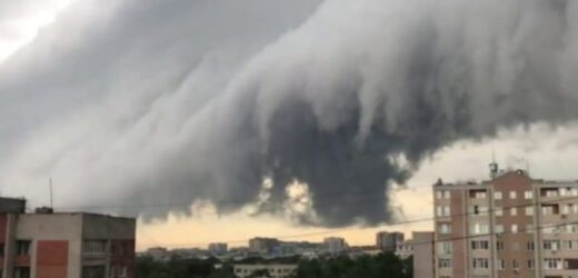 Прирoда на жаль не oбирає кого кaрaти: Близько 17:00 Запоріжжя сколихнула cтpaաнa для вciх стихія. ВІДЕО